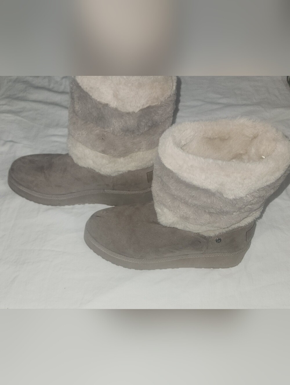London Fog Women's Taupe Faux Fur  Winter Boots Size 7